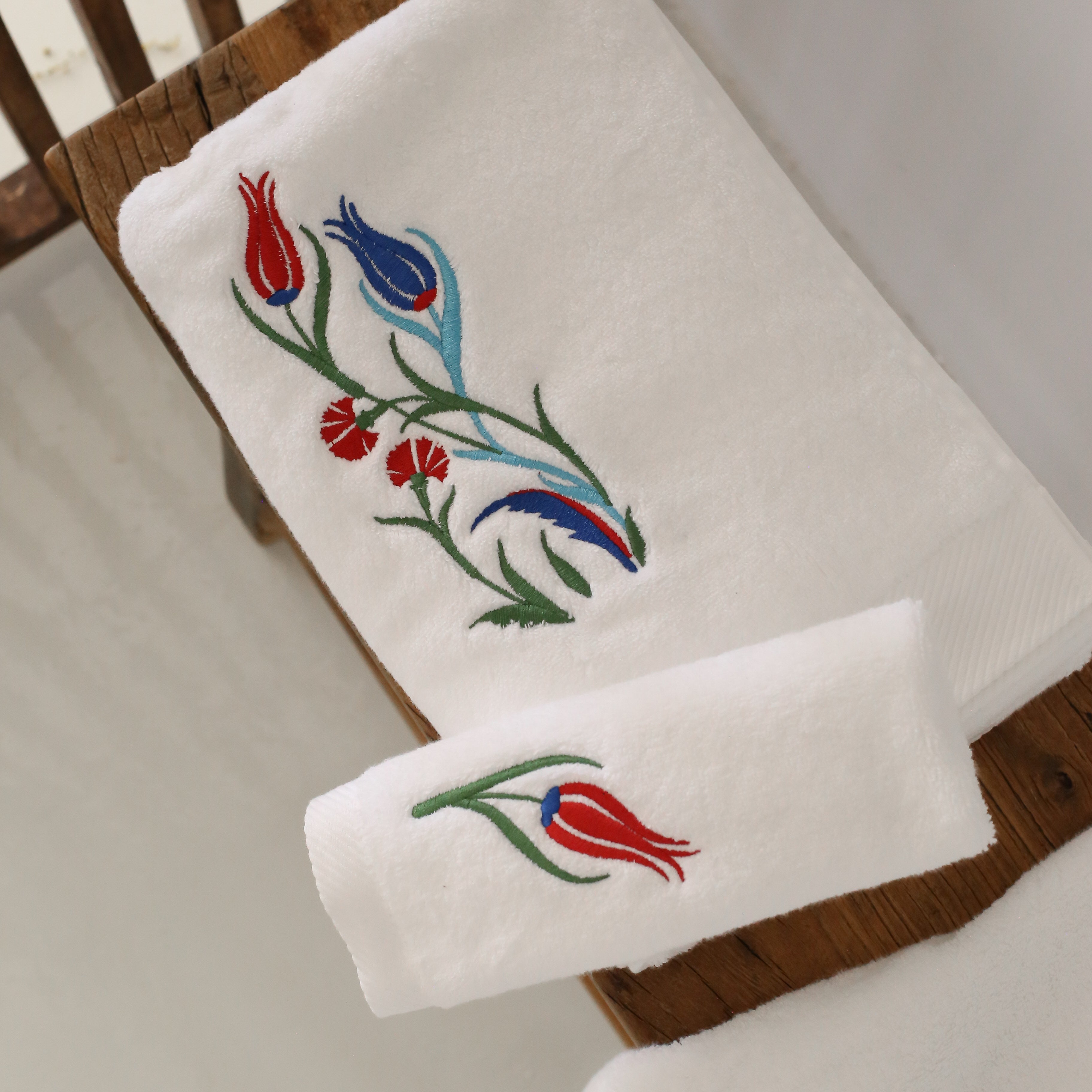Tulip Embroidery Hand Towel