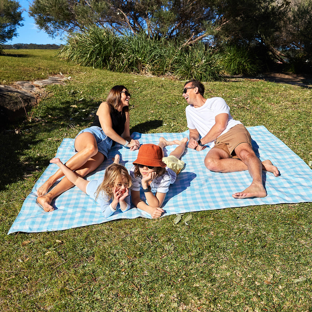 Dock & Bay Picnic Blanket - Blueberry Pie