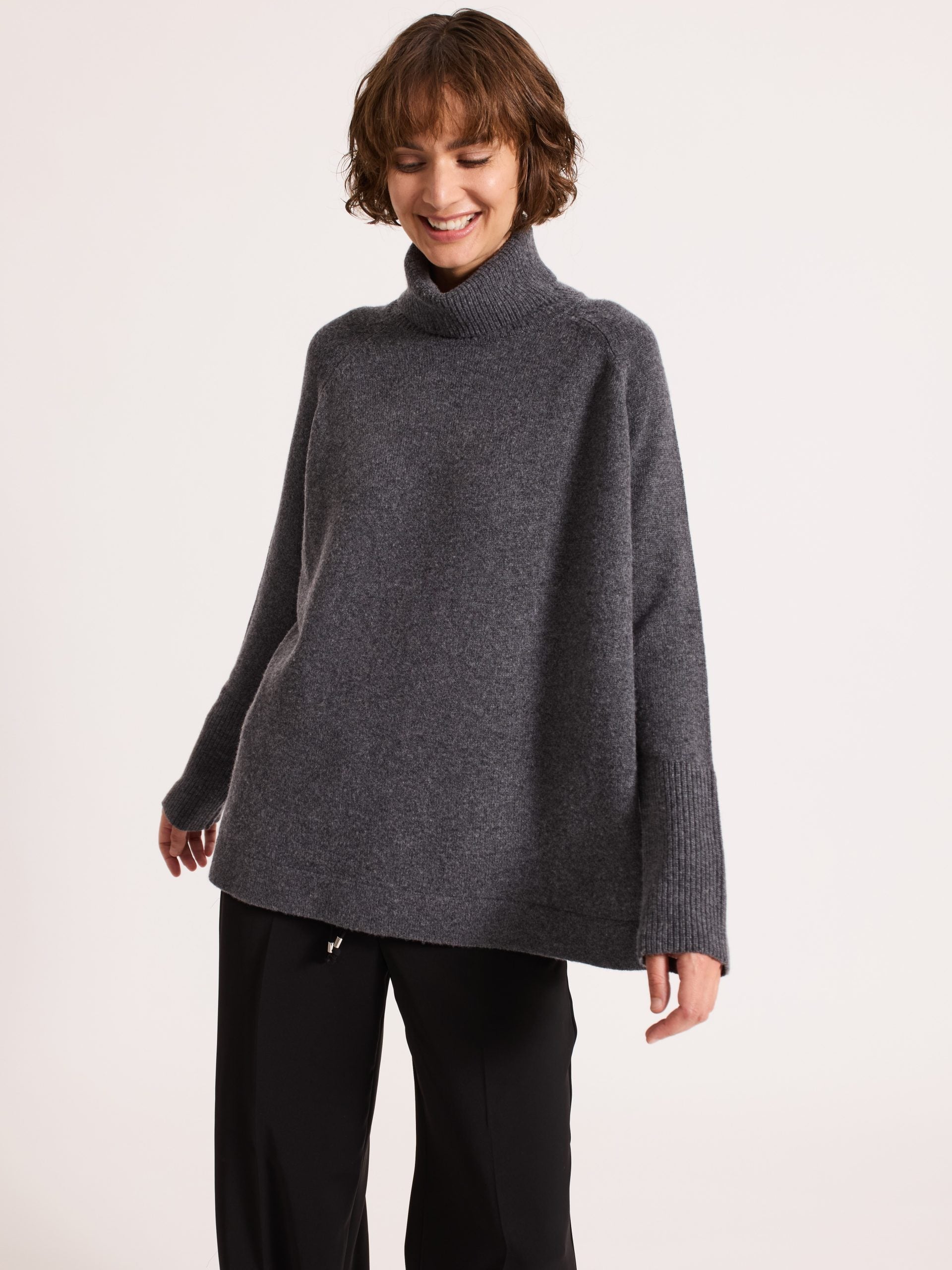 Relaxed Raglan Sleeve Jumper Charcoal