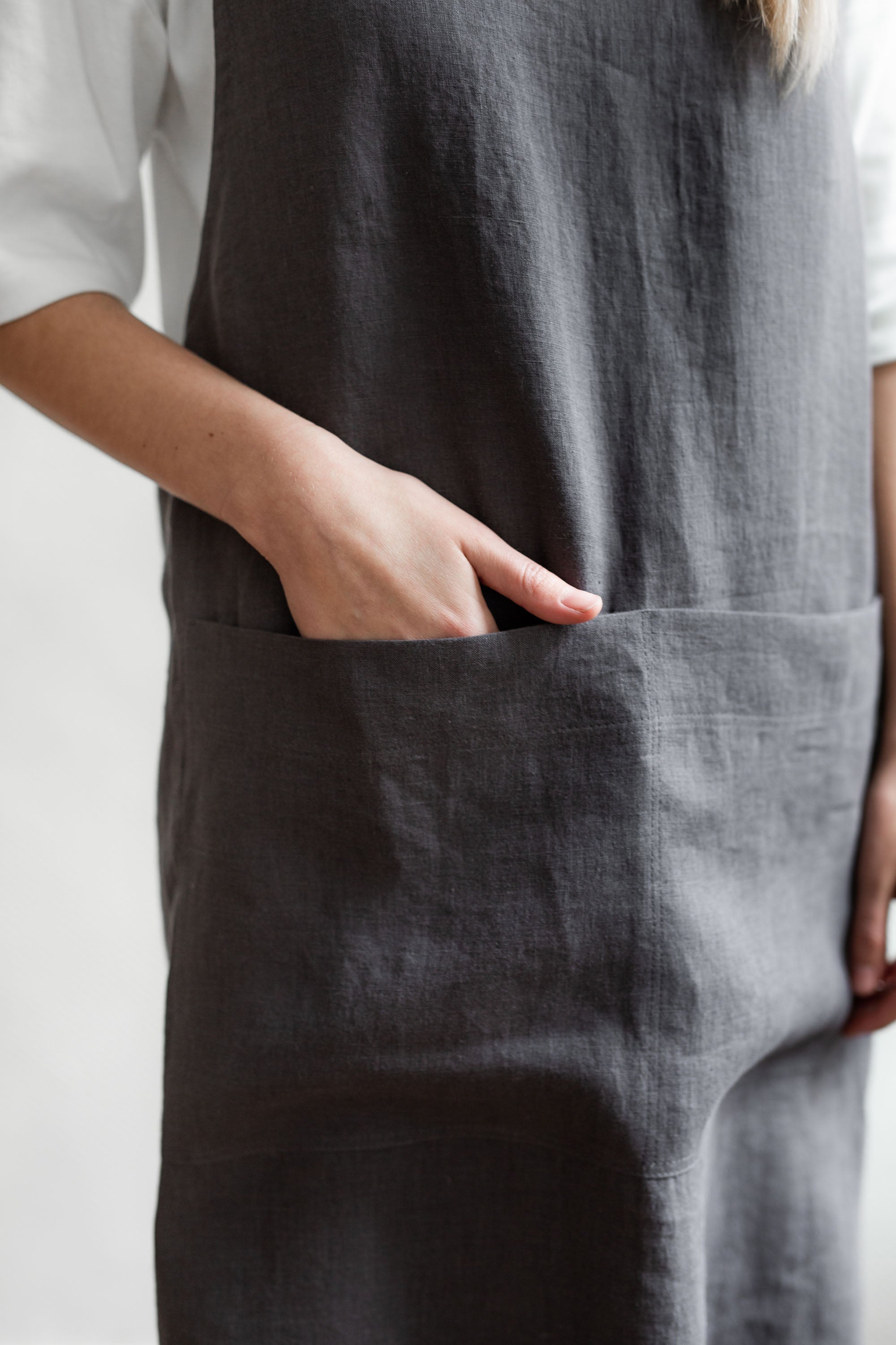 Pinafore linen apron