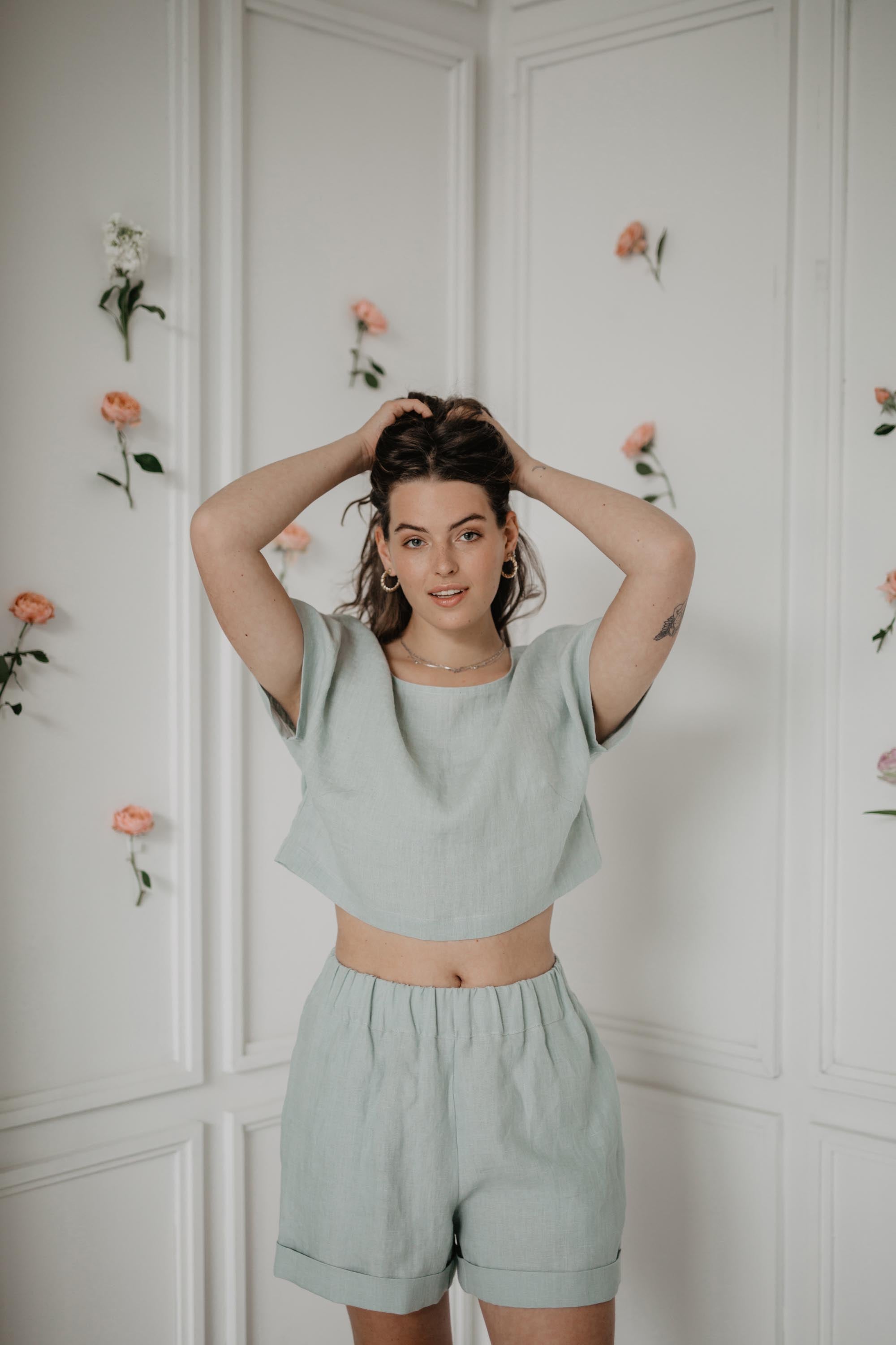 Linen crop top with buttons LISA