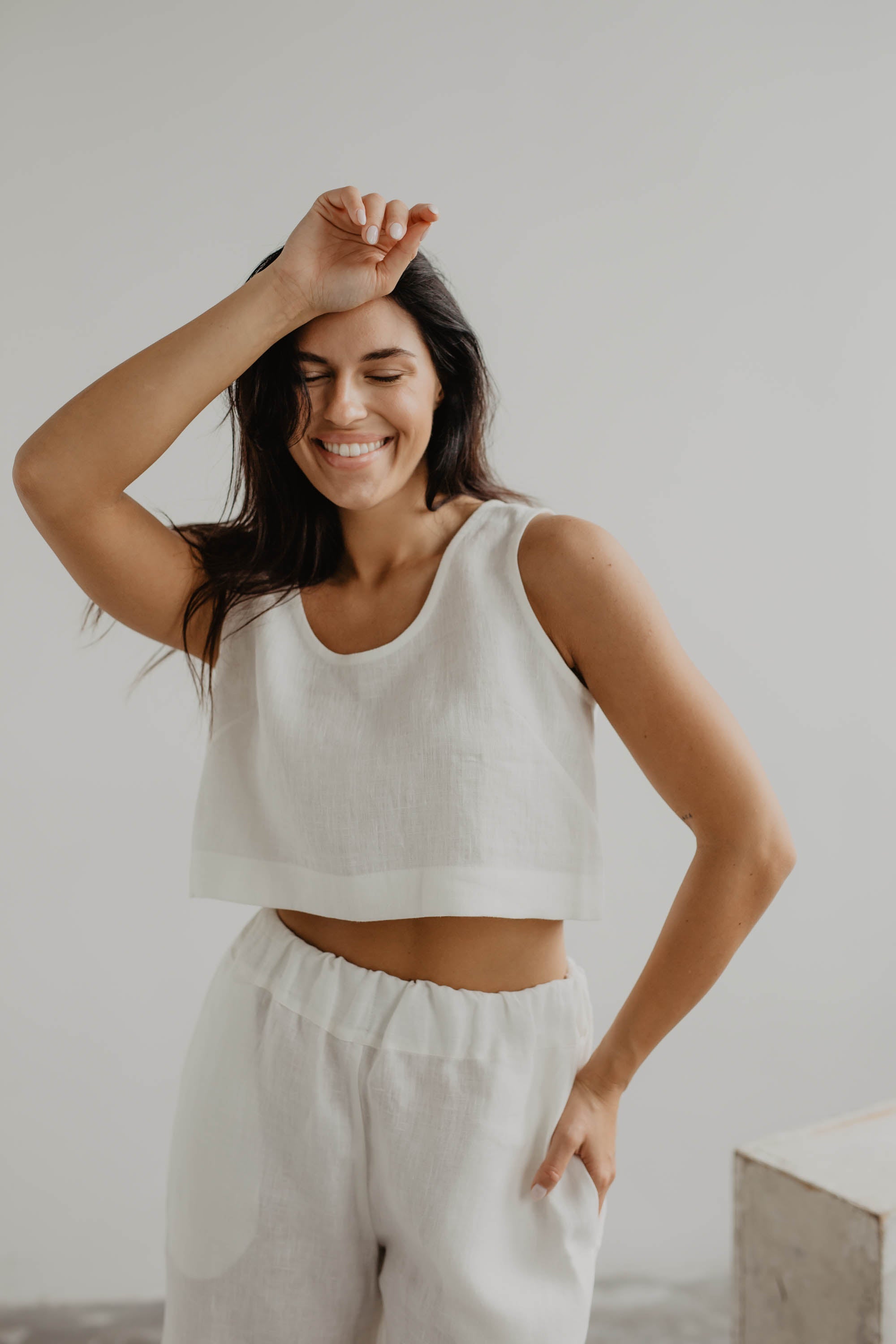 Mini linen crop top PIPPA