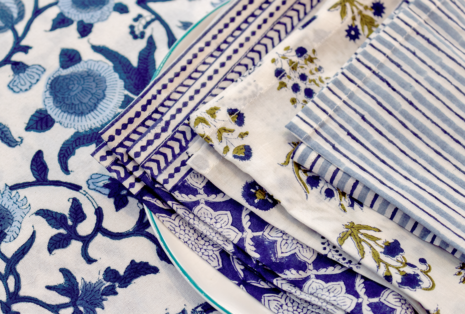 Hand Printed Cloth 170 X 300 Cms Table Cloth Cotton Blue M/L