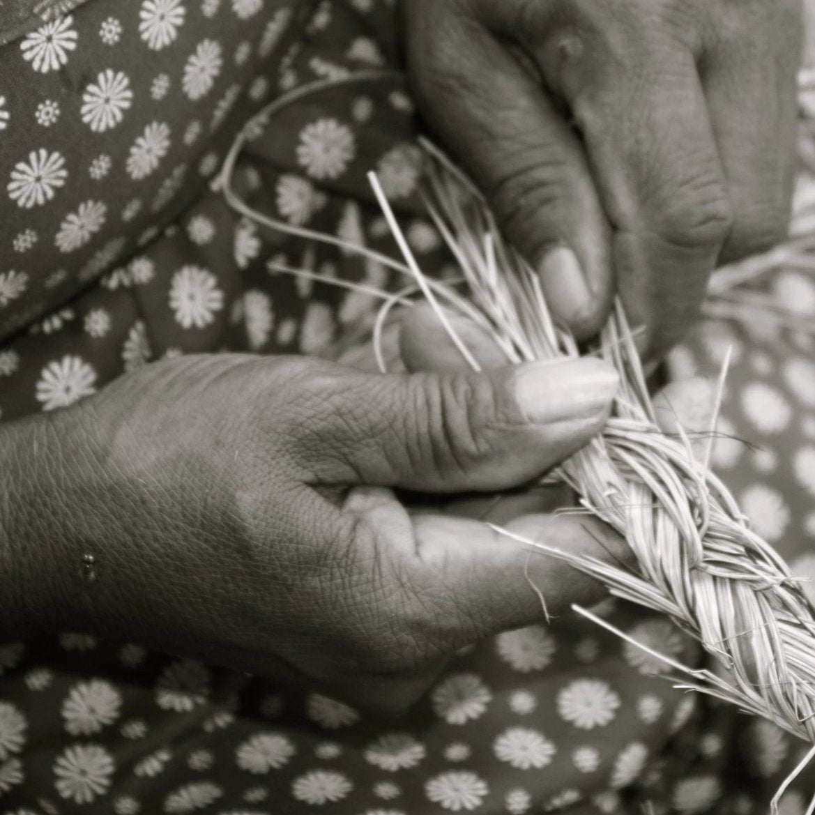 Smoke and White Sisal Lace Placemat