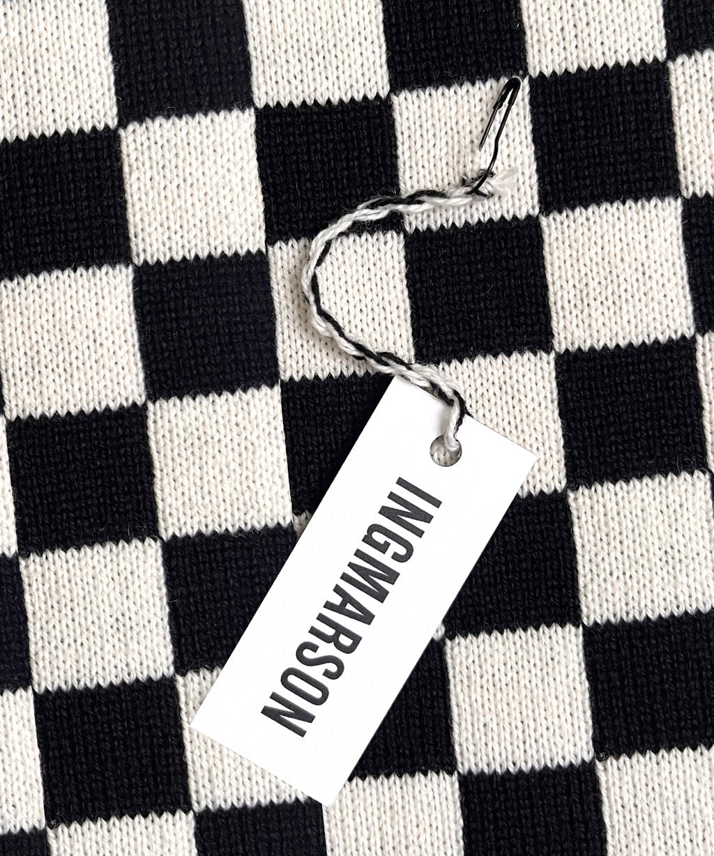 CheckeredScarfCloseup.jpg