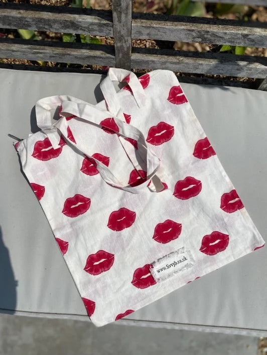 Lips Zipped Tote Bag