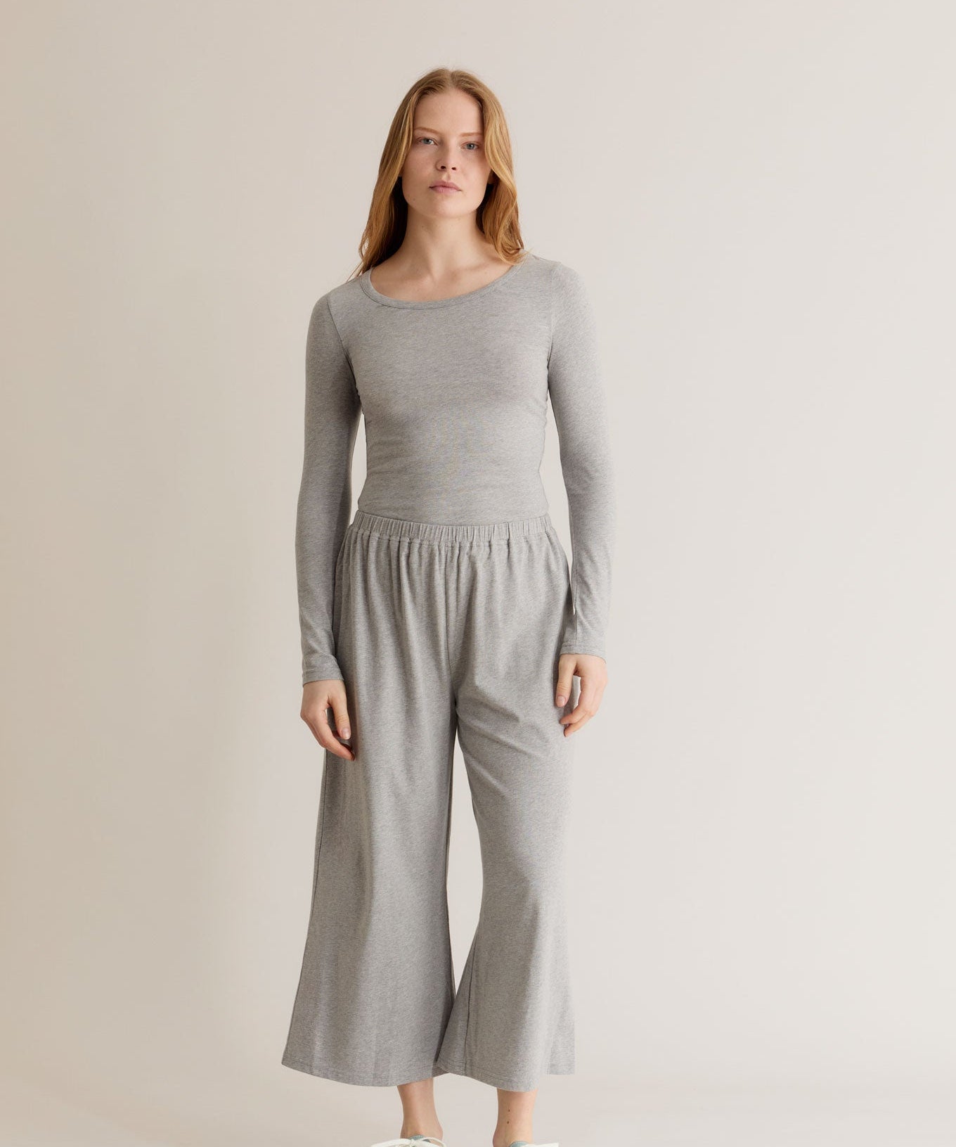 DARCY-Top---DIANA-Pant-Grey_cb021229-2f88-4ee3-9295-180e8e943186.jpg