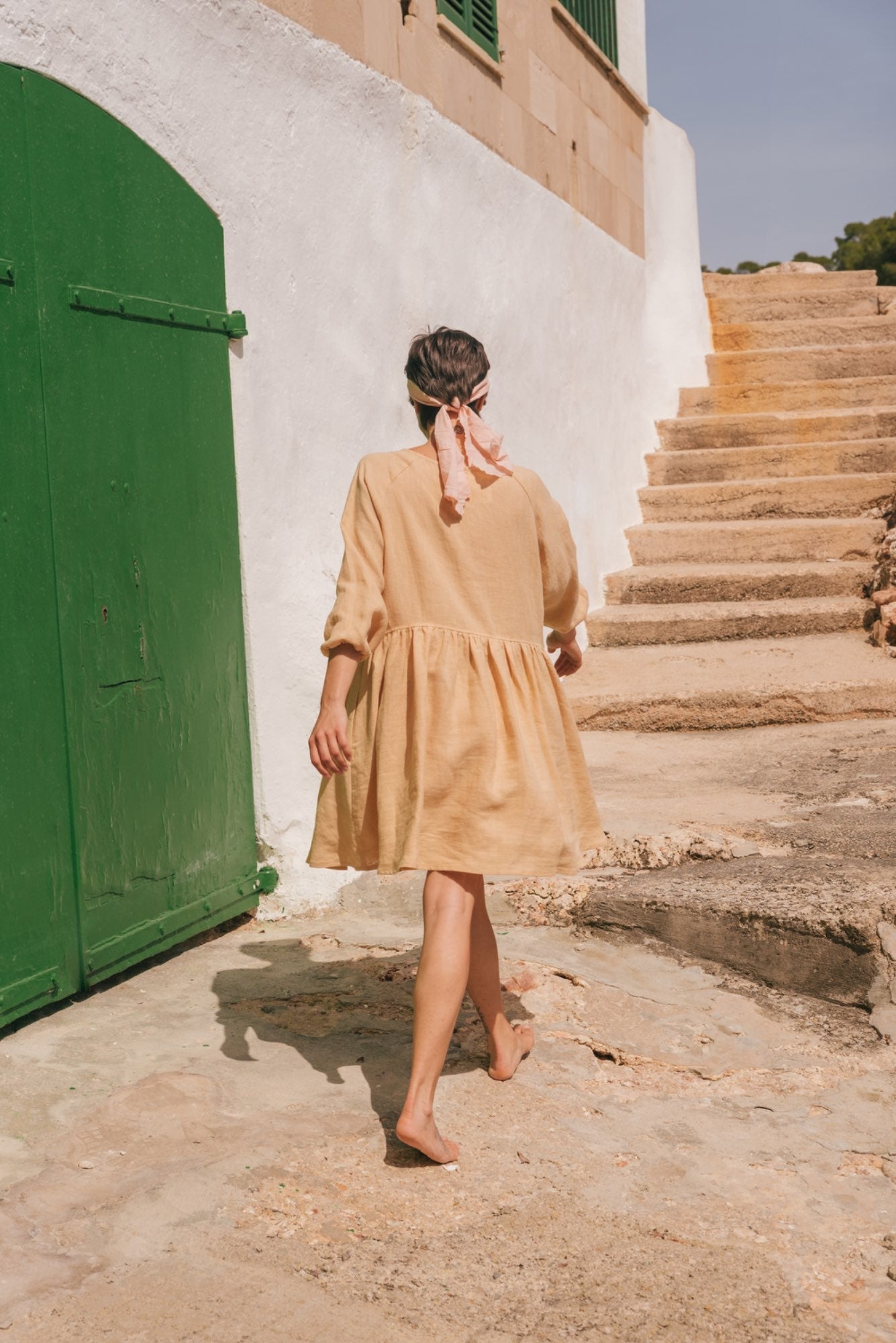 Sofia midi-length linen dress