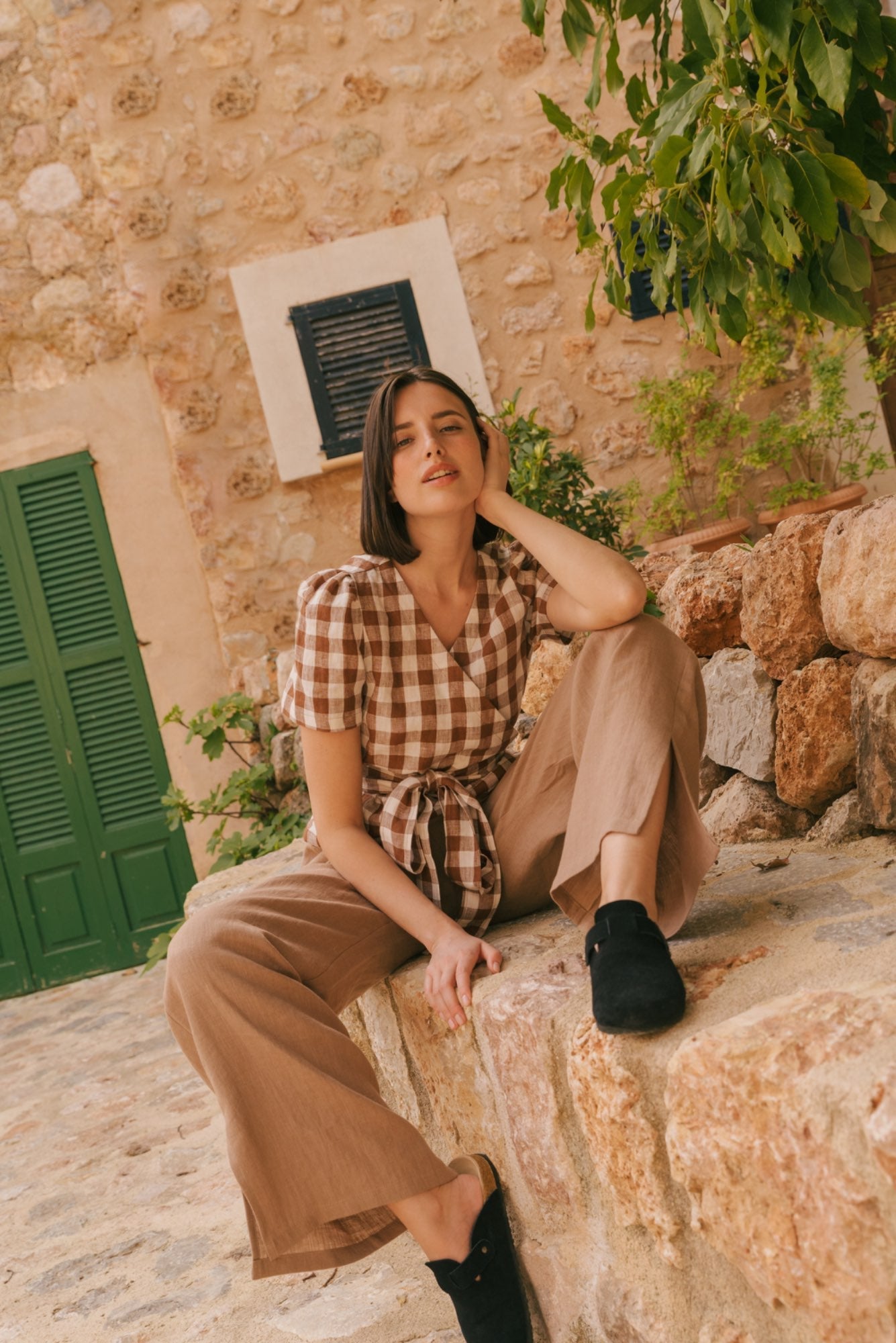 Leah wide linen pants with slits