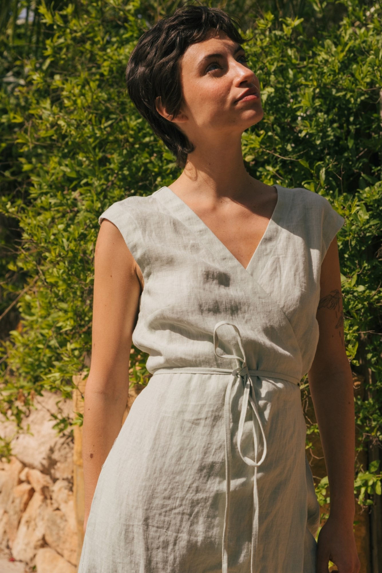 Aurora mid-length linen dress