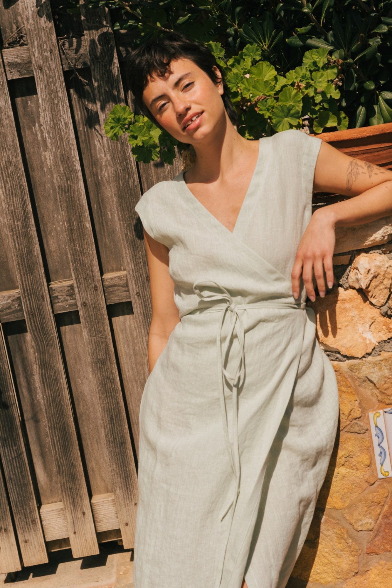 Aurora mid-length linen dress