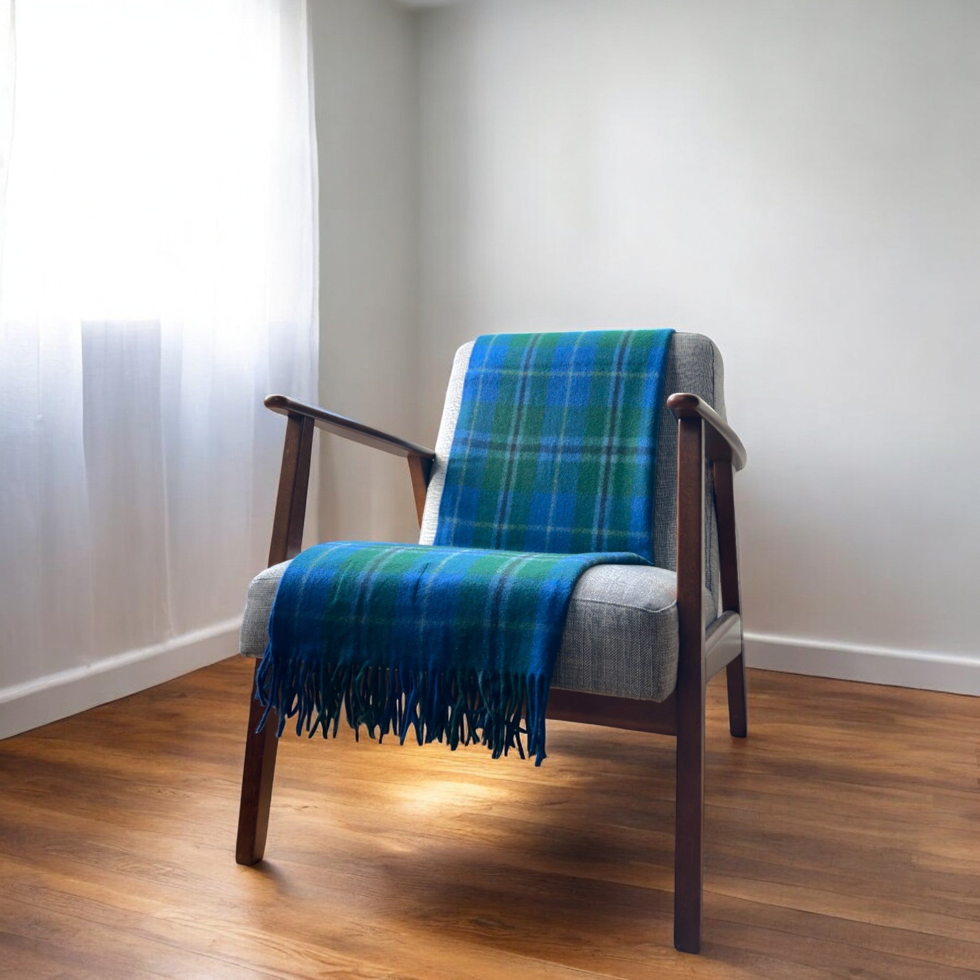 100% Recycled Wool Tartan Knee Blanket