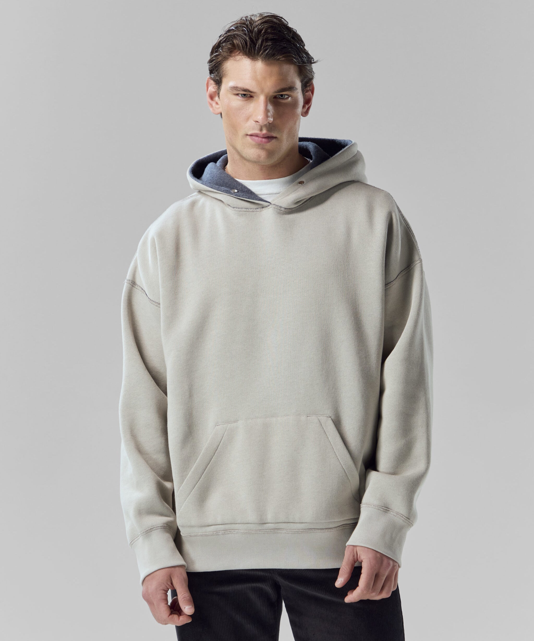 HOODIE-LIGHT-GREY_5-scaled_ea60478d-8cf4-45ce-8a97-6d7dba290728.jpg