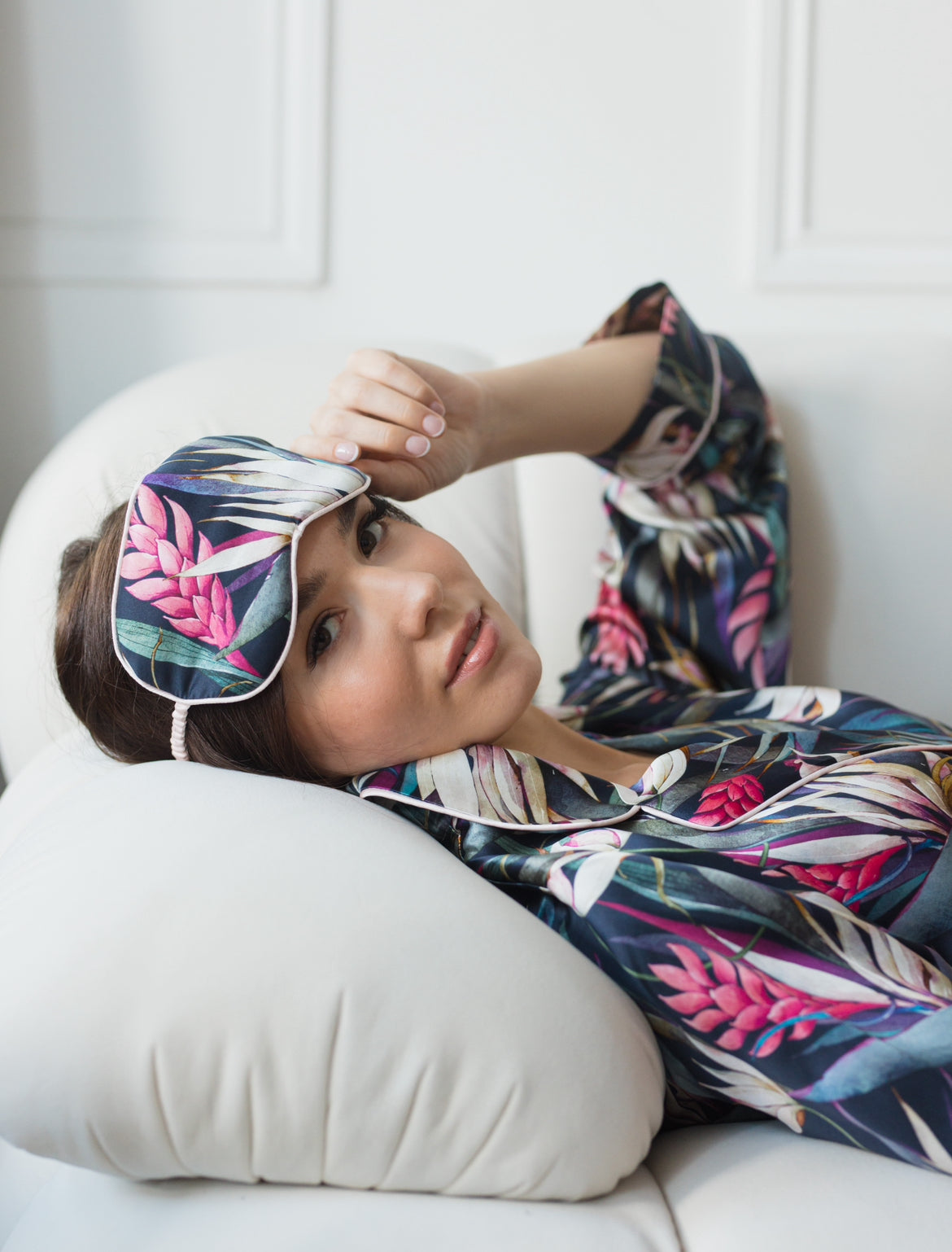 JARDIM BOTANICO ROBE and SILK EYE MASK