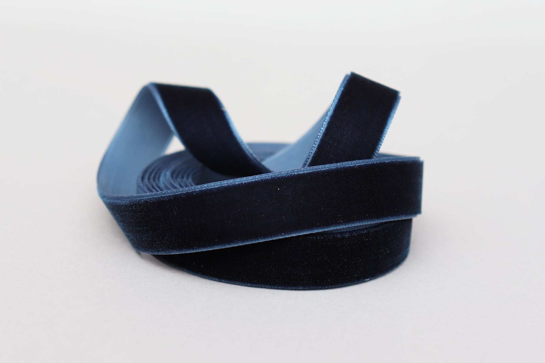 VELVET RIBBON - FRENCH NAVY BLUE - 5m