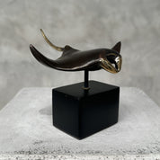 Manta Ray in bronze with Golden accents, Small