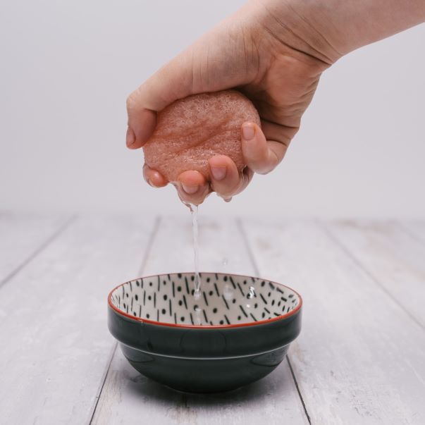 Konjac-Sponge-Softens-in-water.jpg