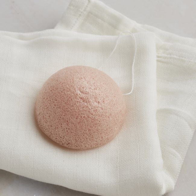 Konjac-Sponge_8a6f1e38-43d3-4e8b-b4da-c87a5095ccc9.jpg