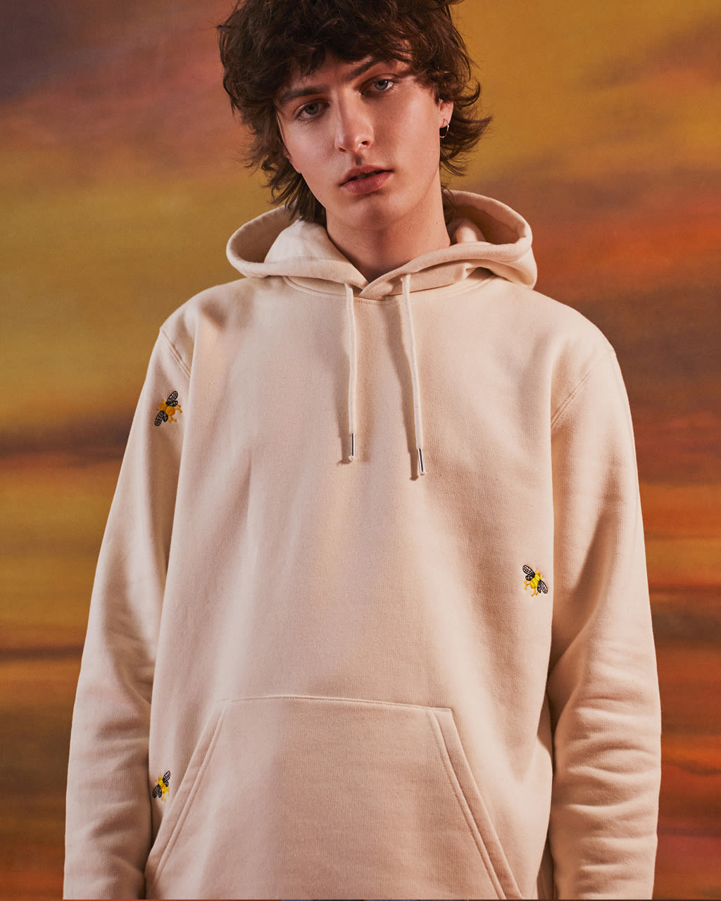 Bee Embroidered Hoodie Ecru Men Generous APE