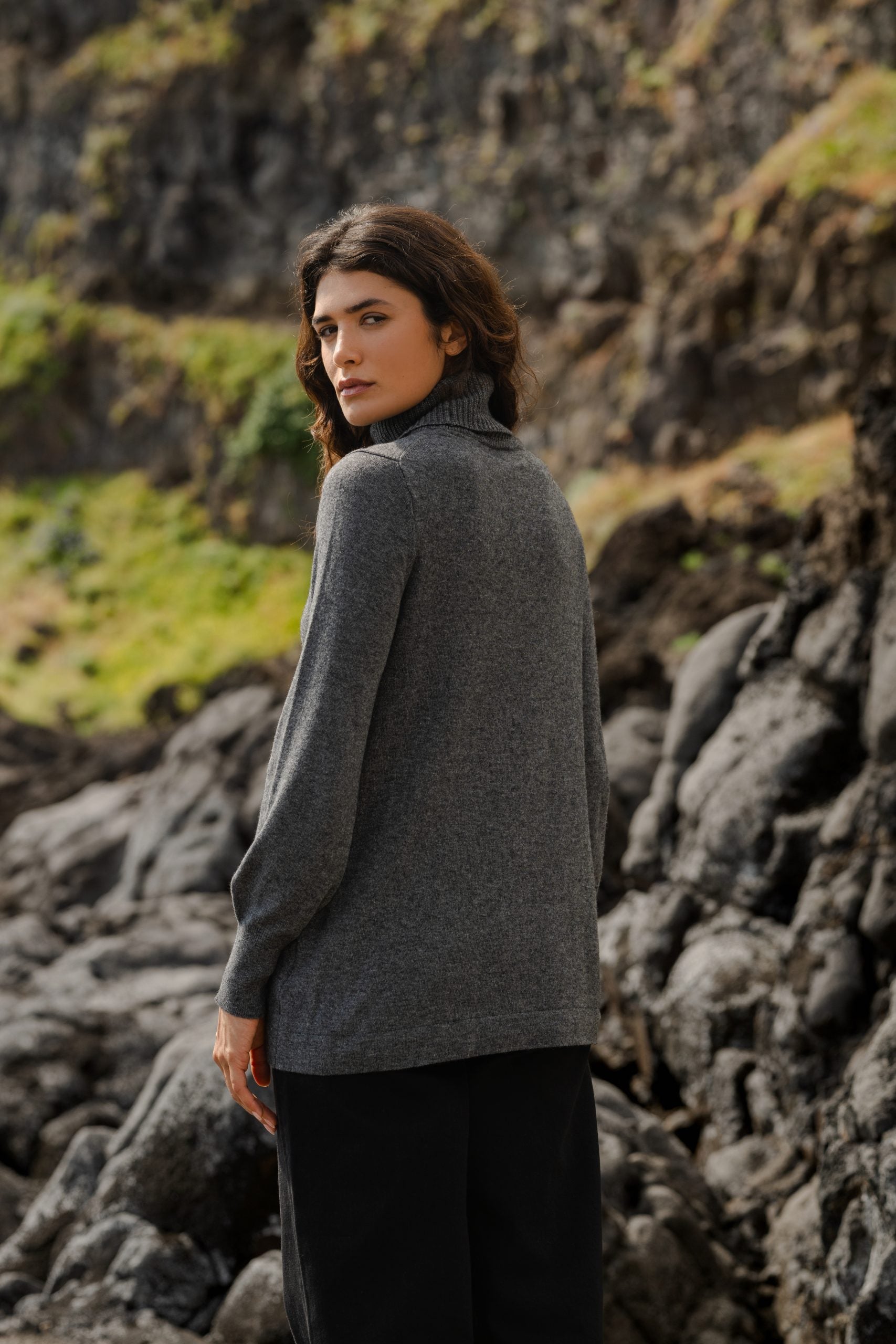 Longline Rollneck Gunmetal