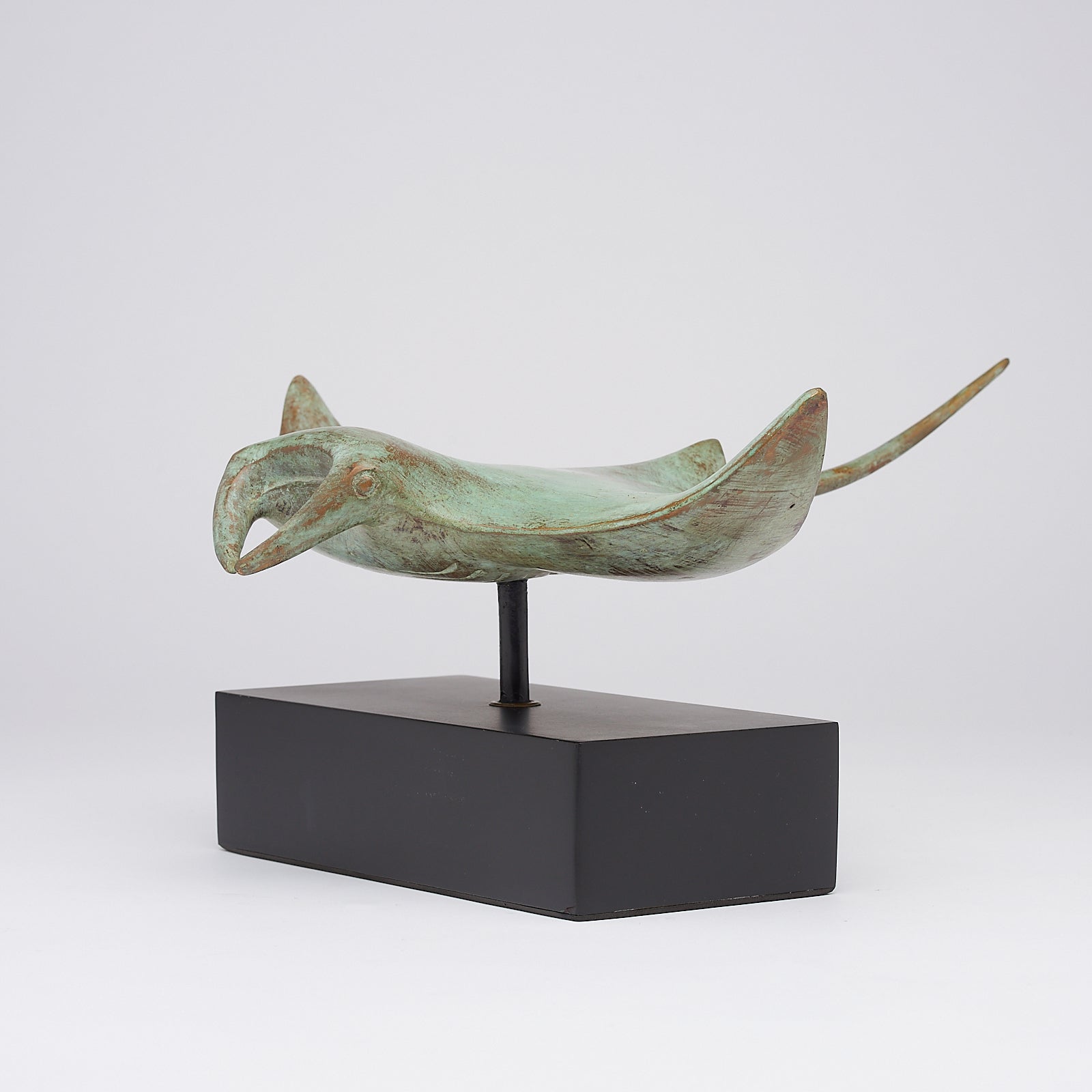 Patinated-Manta-Ray-1-1.jpg