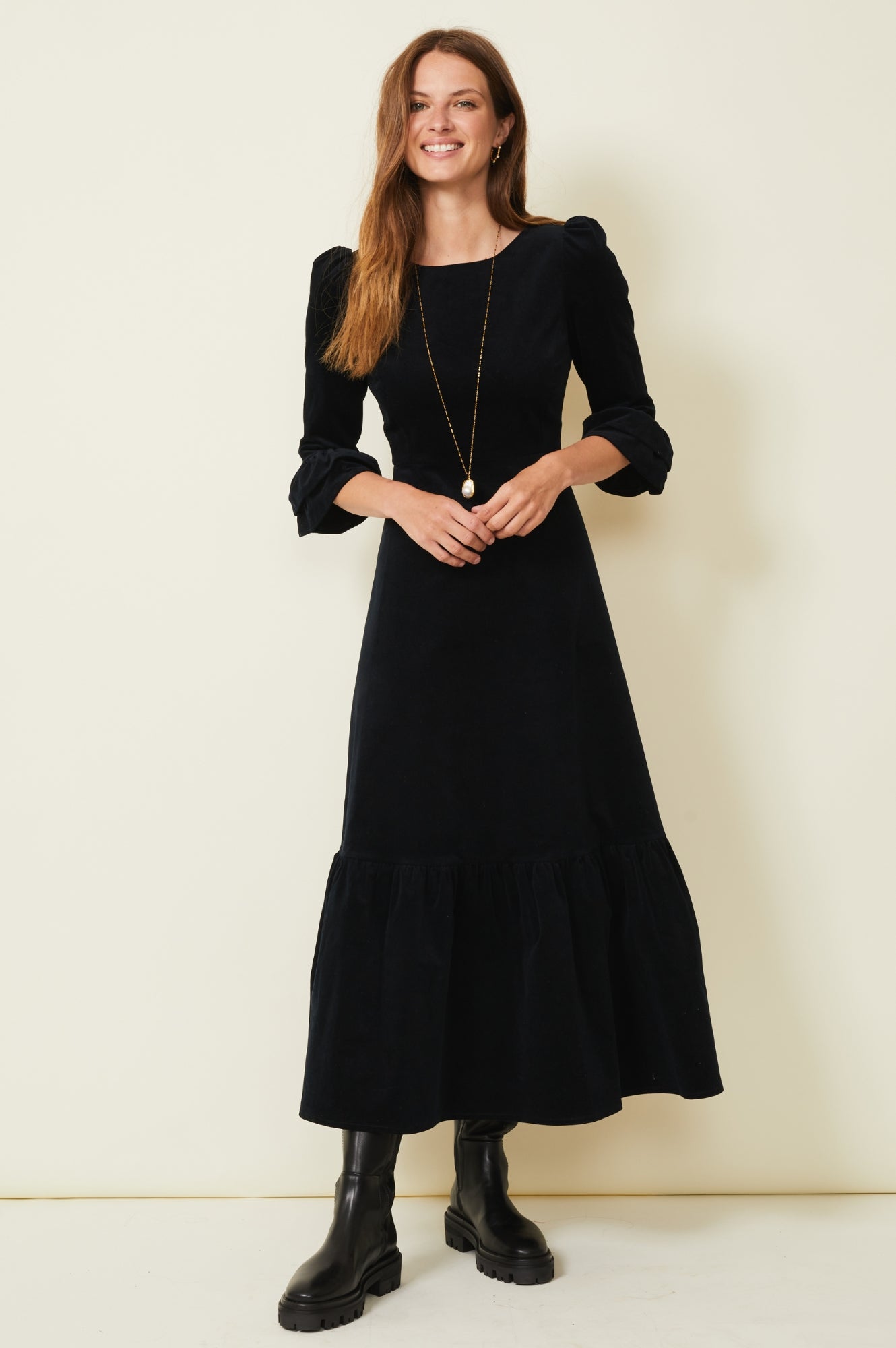 Victoria Round Neck 3/4 Sleeve Stretch Corduroy Dress | Black