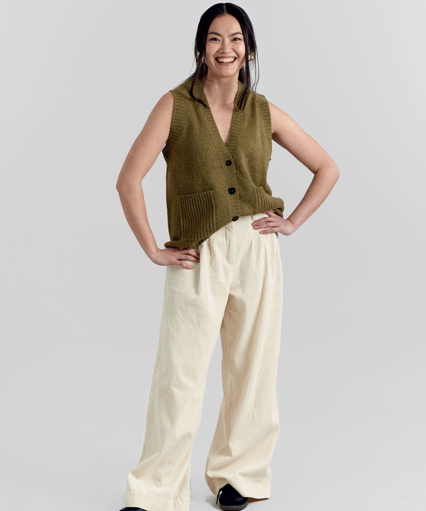 SATOSHI-VEST-GREEN--LOLA-TROUSERS-WINTER-WHITE_25dc3e25-5bba-488b-a800-aa33dbf05648.jpg