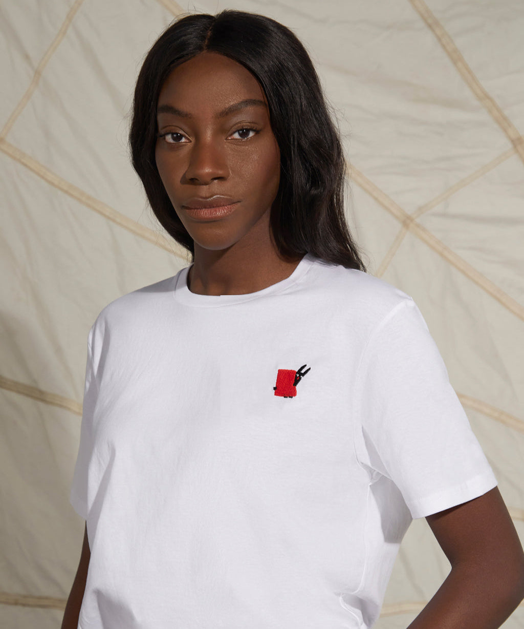 WomenPierreEmrboideredT-shirtWhiteModelSide_5de501f1-88f2-4a1b-8f9f-653addf45594.jpg