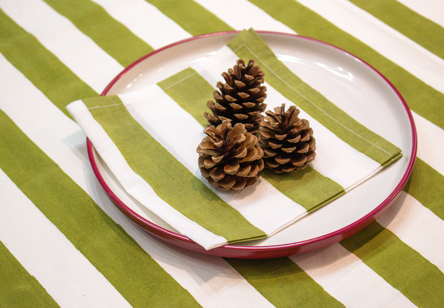 Broad Stripe Cloth 150  X 225 Cms Table Cloth  Cotton Olive S/M