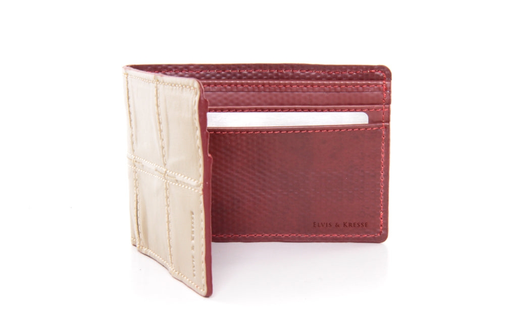 compact-wallet-sandstone-4_05d8353b-51d2-42a2-abcd-191618d9f148.jpg