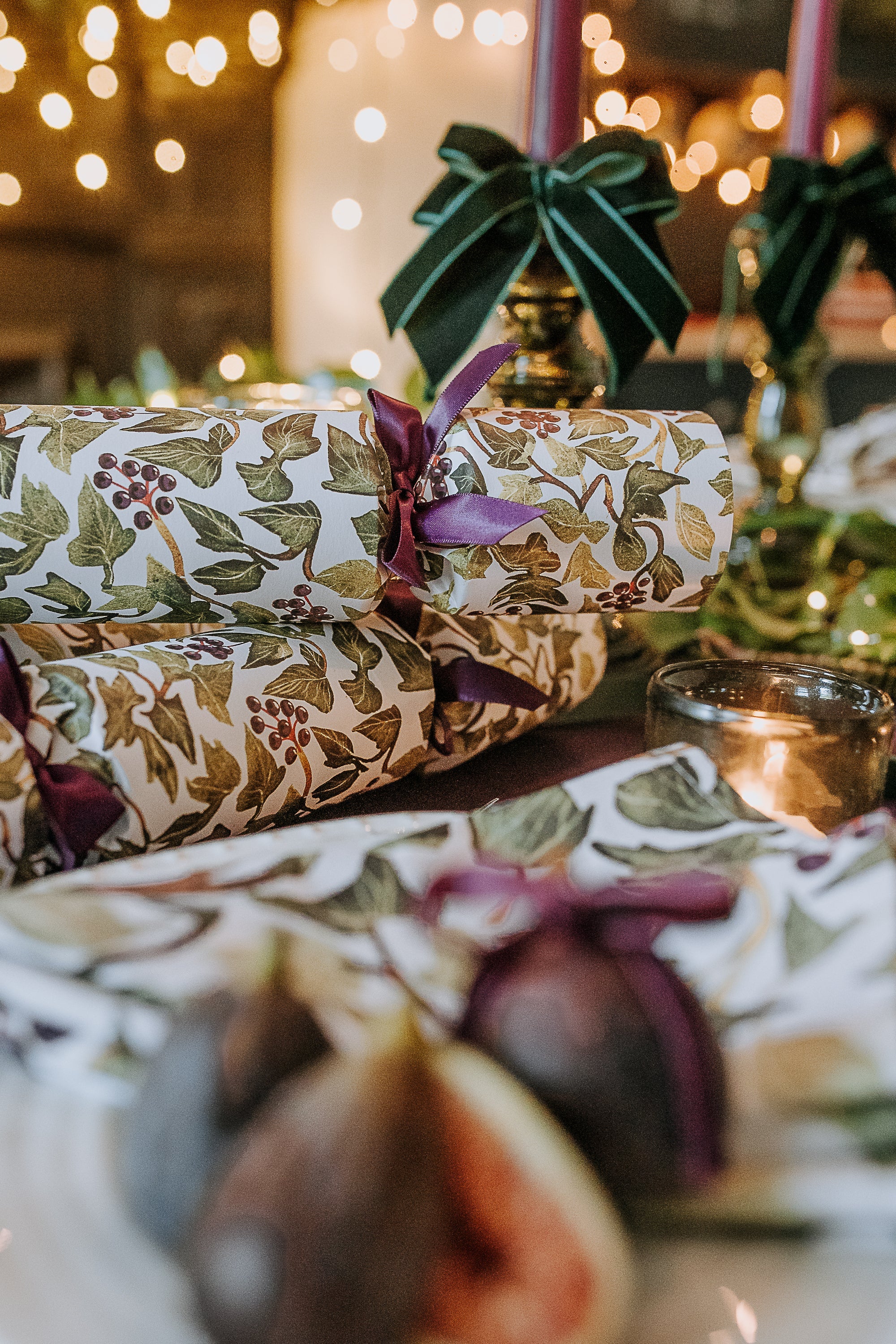 IVY LUXURY CHRISTMAS CRACKERS