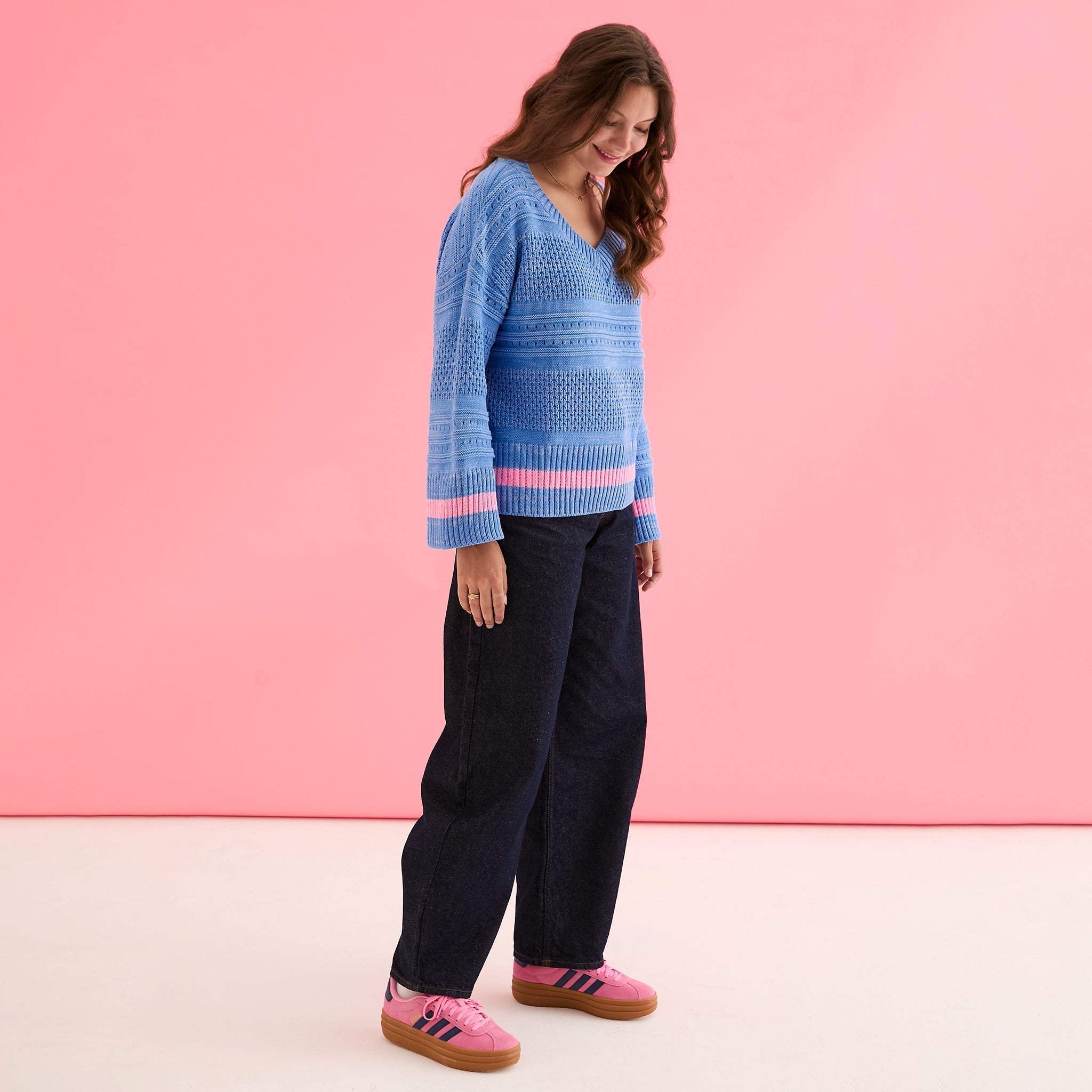 Judith Pointelle Stitch v Neck Jumper - Blue