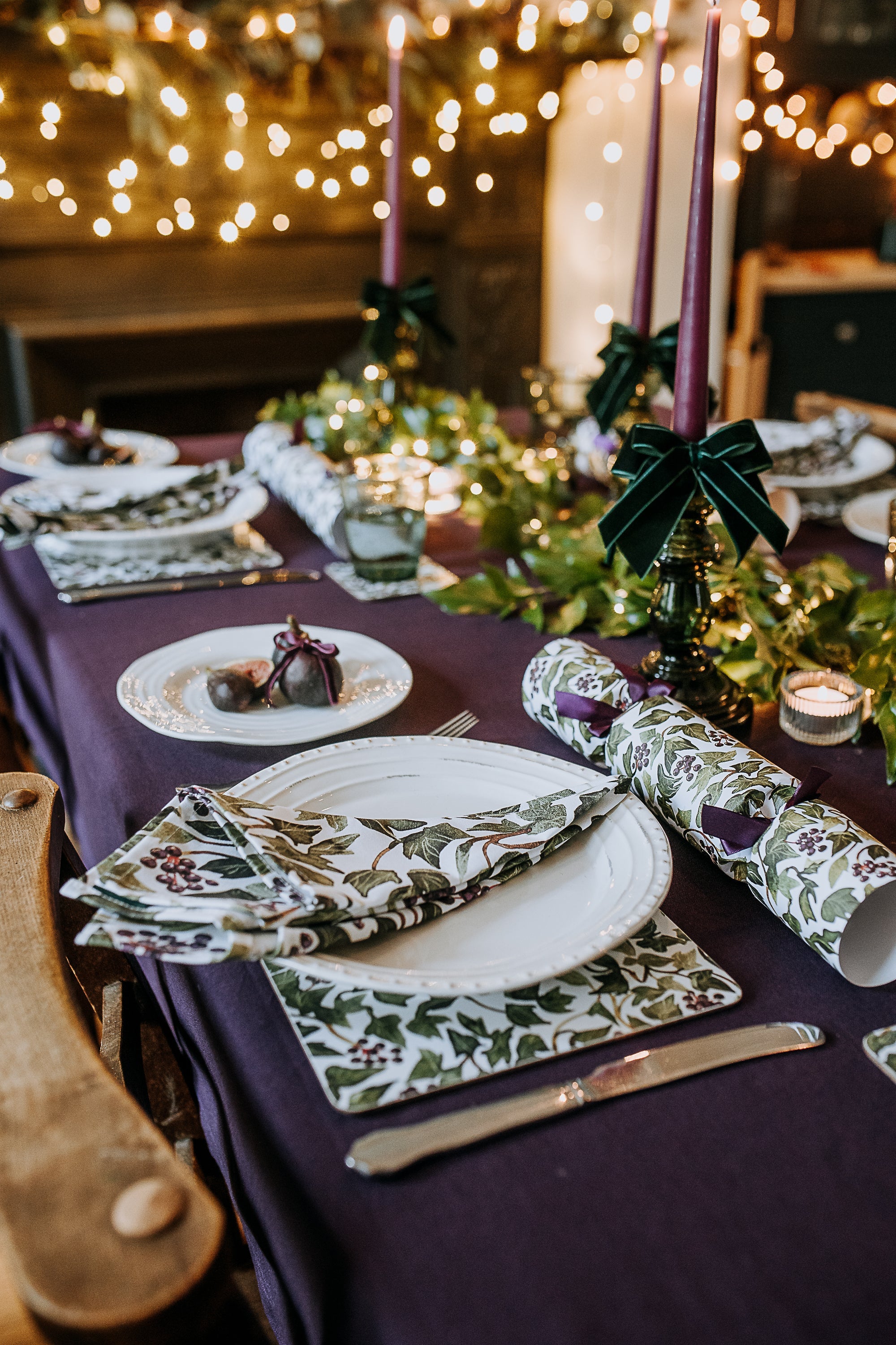 IVY LUXURY CHRISTMAS CRACKERS