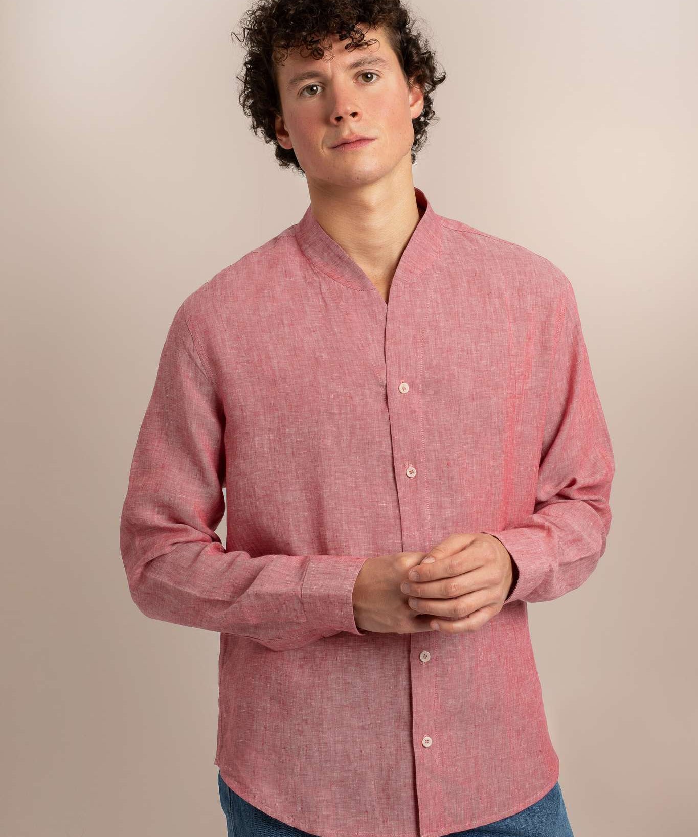 mens-pink-linen-shirt-front-view_558c199d-ac59-436c-8ee1-312bd245b3d7.jpg