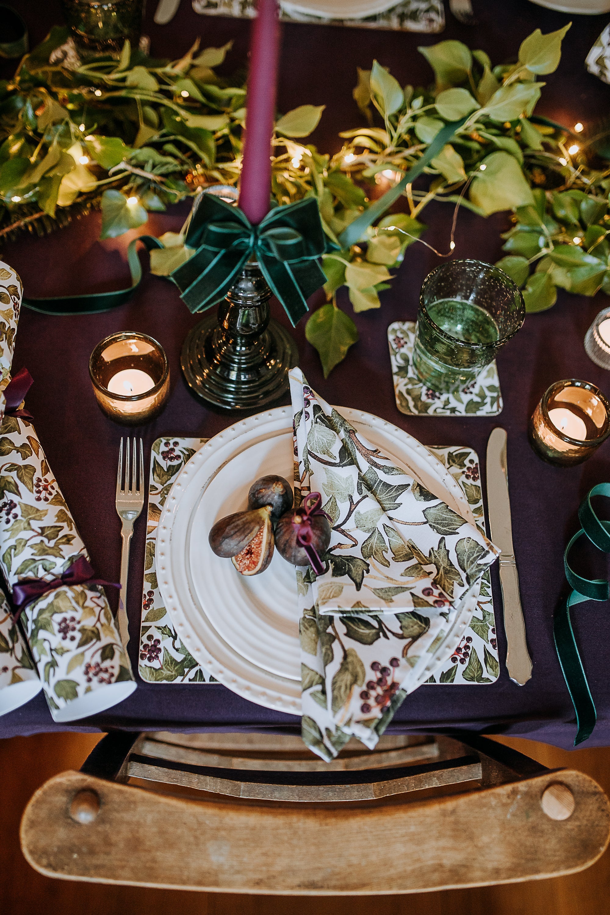 IVY LUXURY CHRISTMAS CRACKERS