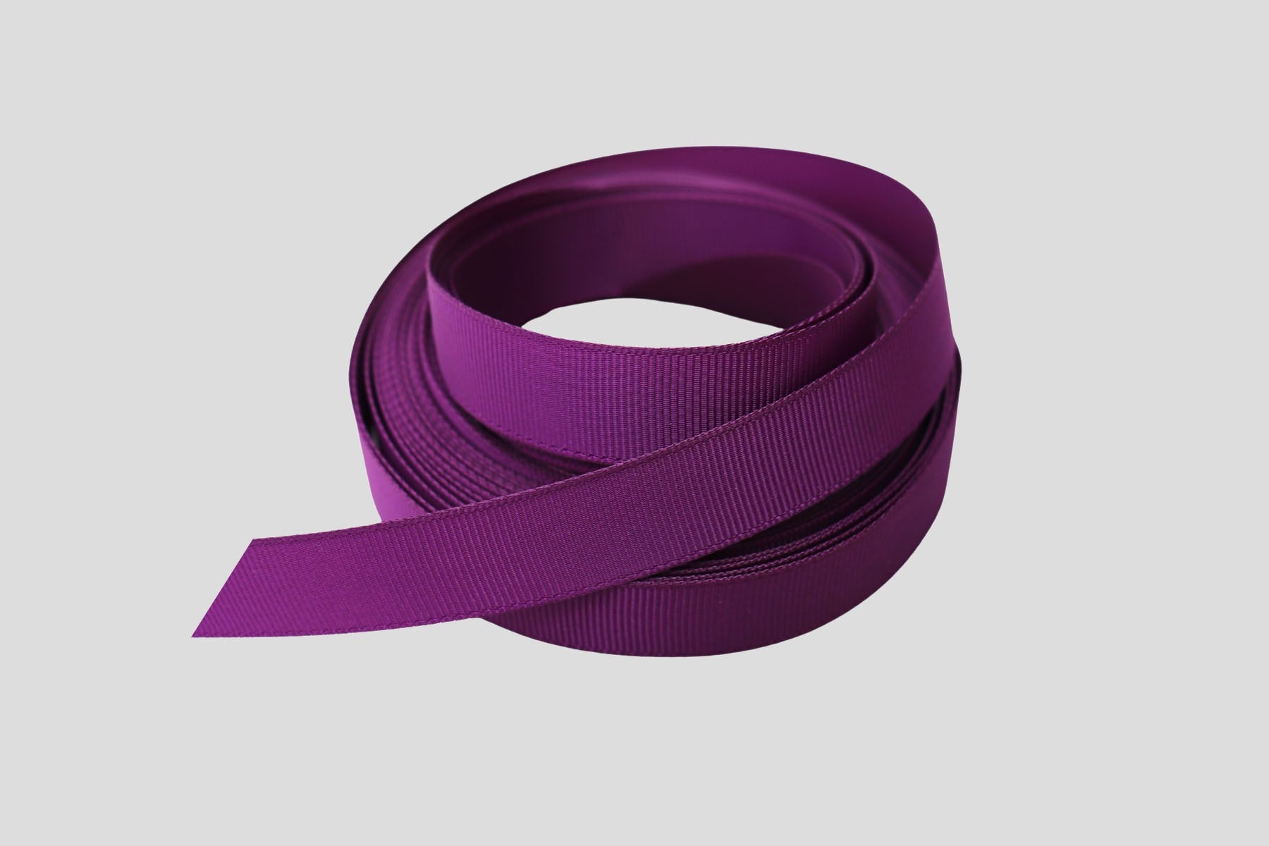 purple_plum_grosgrain_ribbon_luxury_christmas.jpg