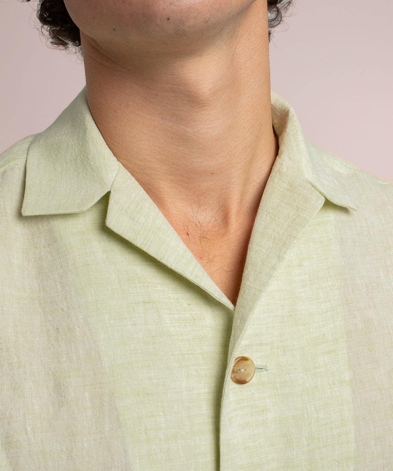 velos-casual-linen-overshirt-collar-details_20a5b9e2-a980-453c-b41d-380249f7d07a.jpg