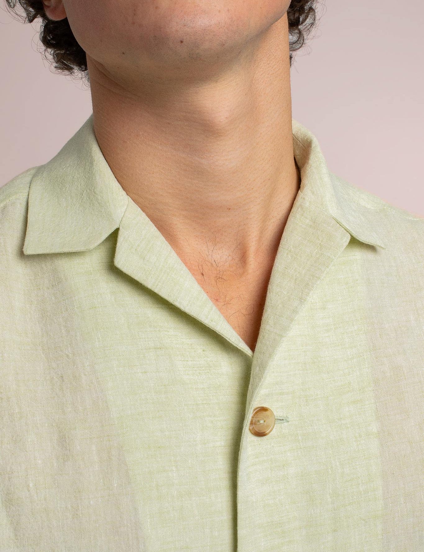 velos-casual-linen-overshirt-collar-details_20a5b9e2-a980-453c-b41d-380249f7d07a.jpg