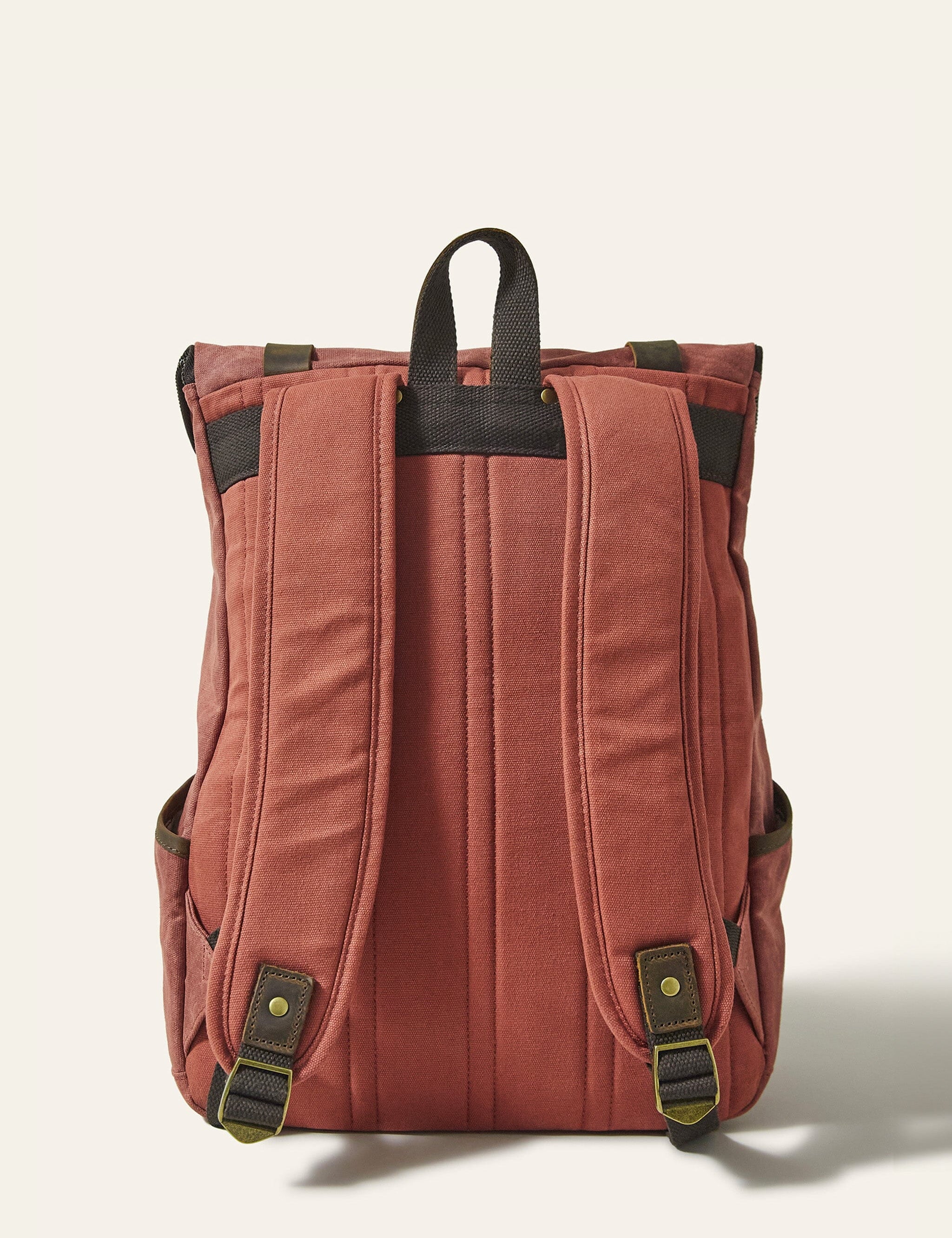 vintage-red-bali-backpack-808693.jpg