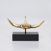 Manta Ray in polished bronze, Medium