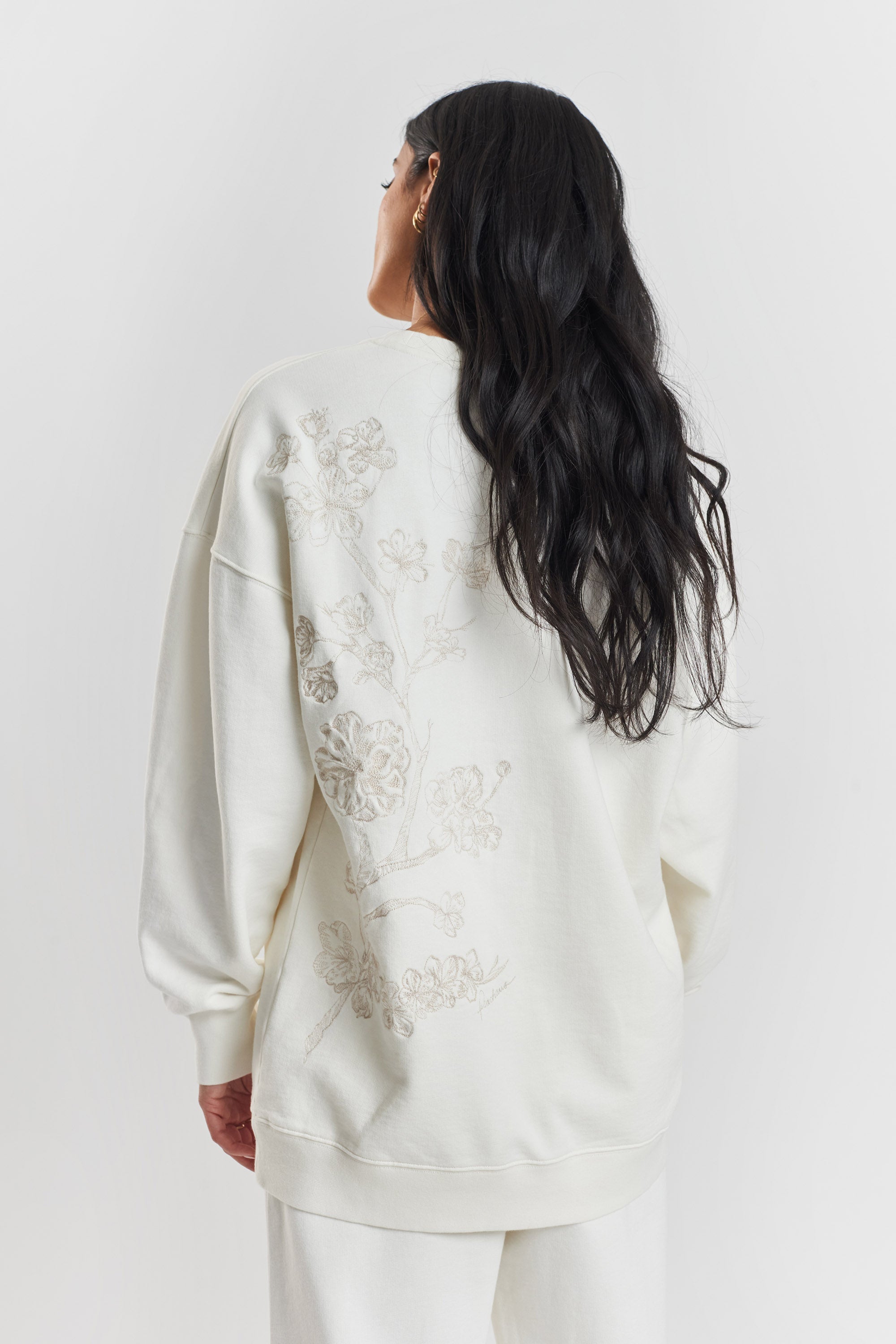 Salix blossom-embroidered cotton sweatshirt - Moonlight White
