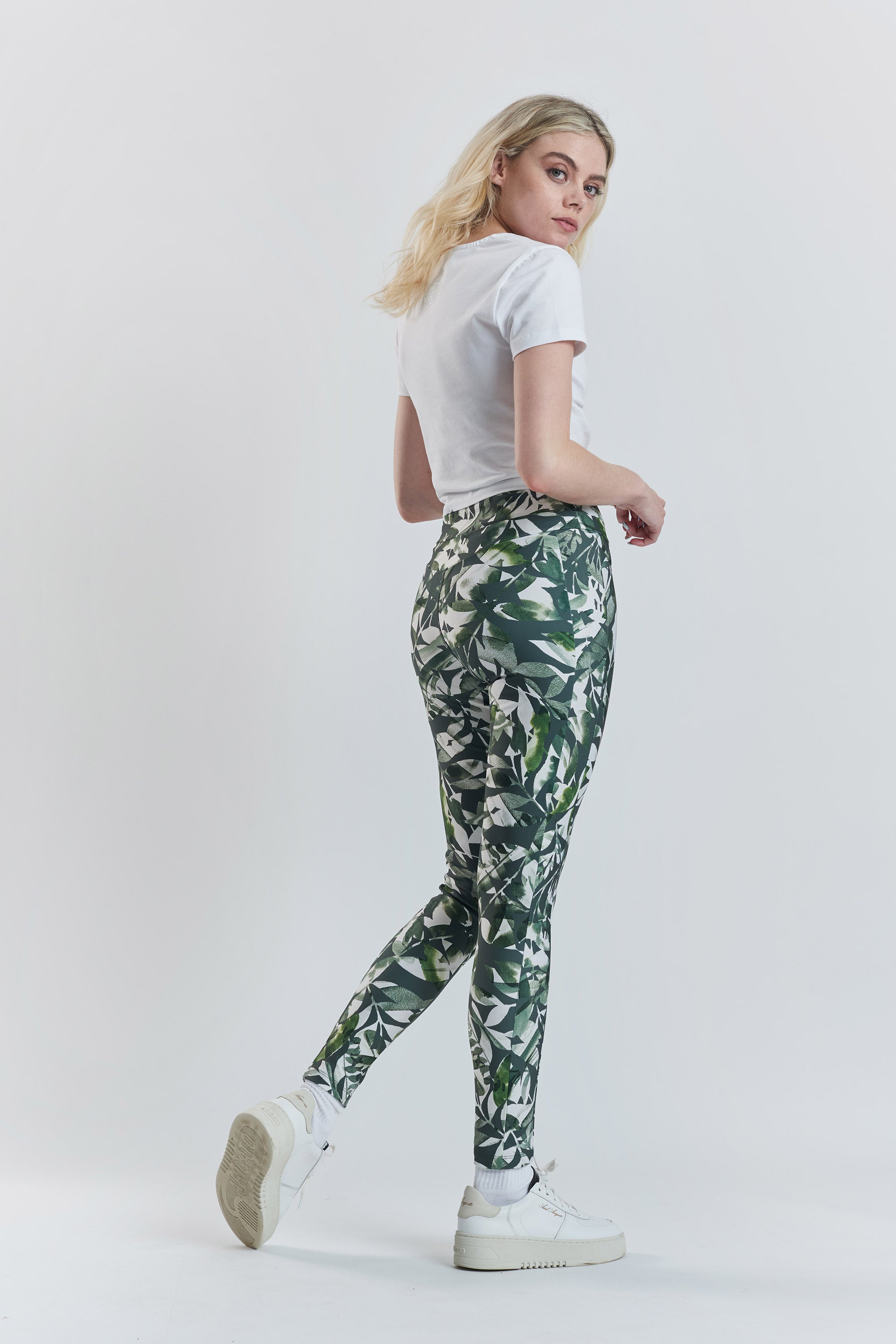 Cycad recycled-fabric performance leggings - Leaf Print