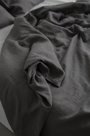 Linen bedding set in Charcoal