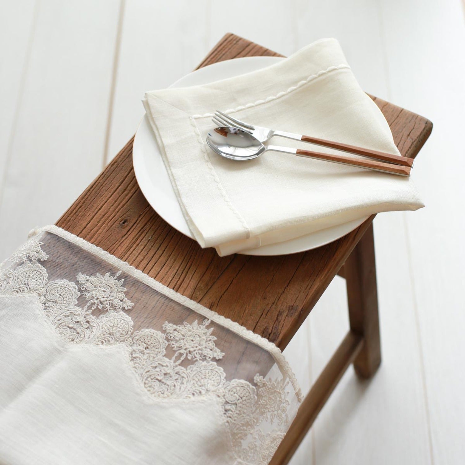 White Stripped Linen Napkins (Set of 2)