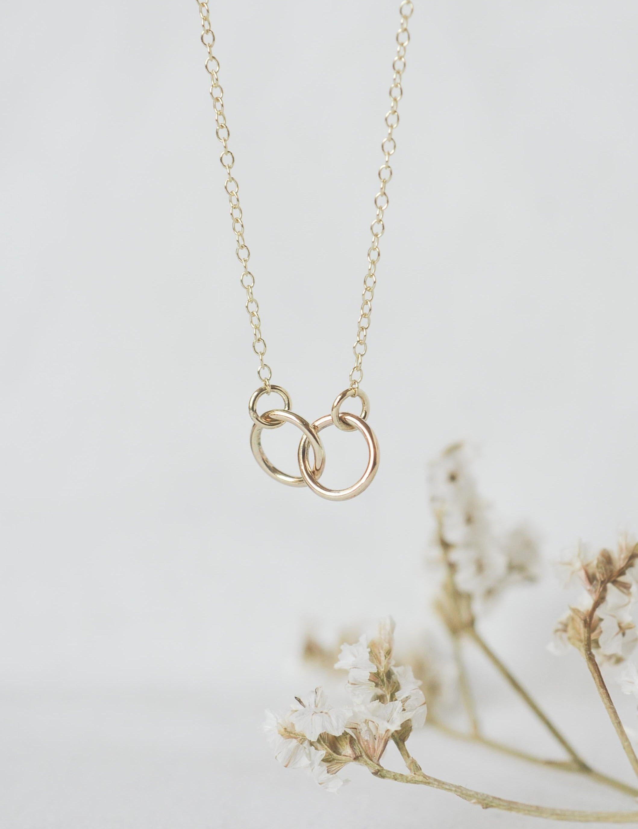 9ct-connected-circle-necklace-wild-fawn-jewellery-ss20-n11-g-45-3.jpg