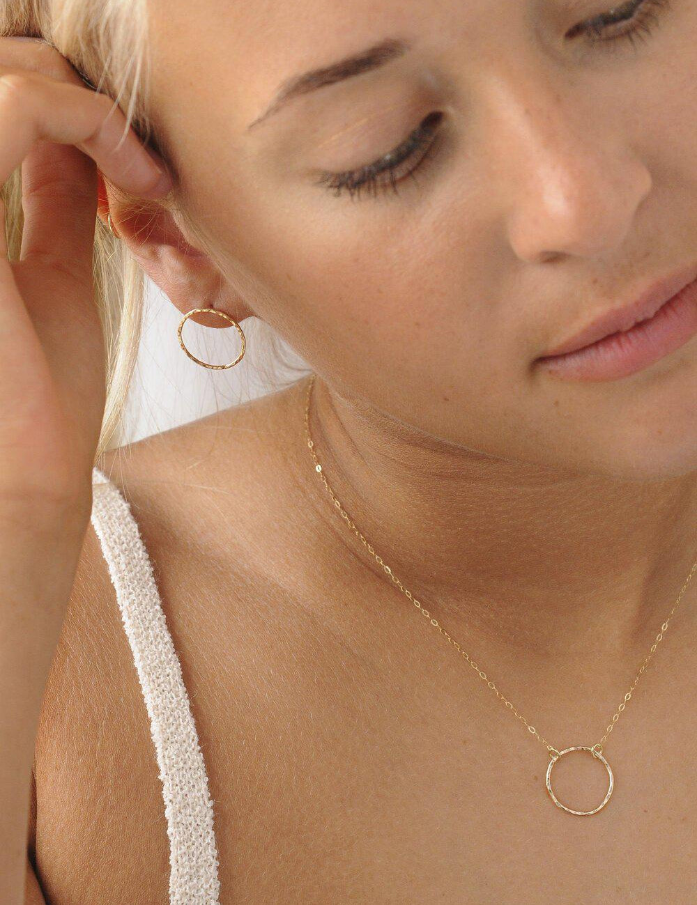 9ct-gold-hammered-circle-stud-earrings-wild-fawn-jewellery-hamcir-e6-g-4.jpg