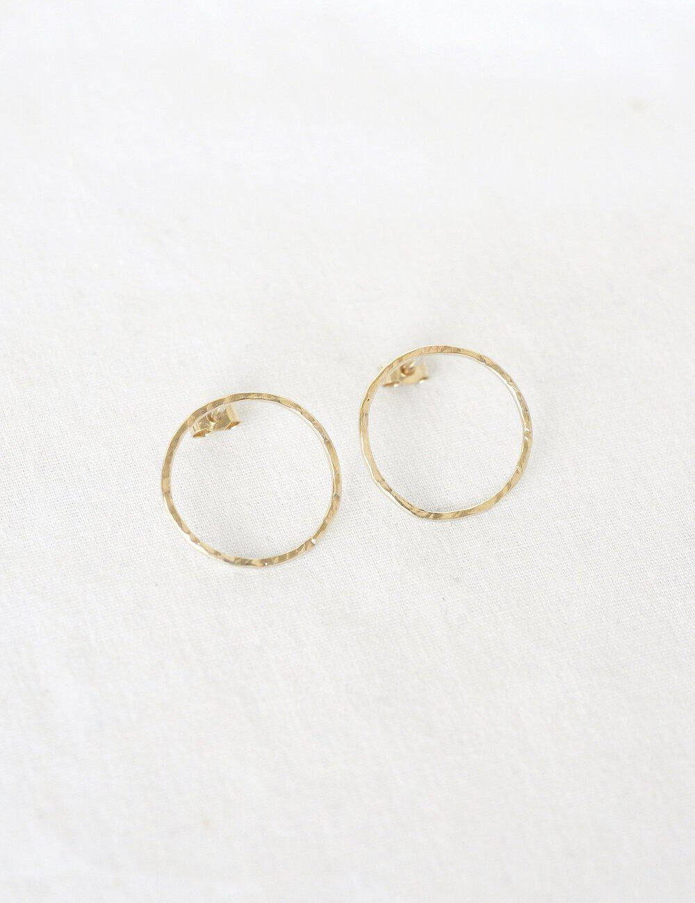 9ct-gold-hammered-circle-stud-earrings-wild-fawn-jewellery-hamcir-e6-g.jpg