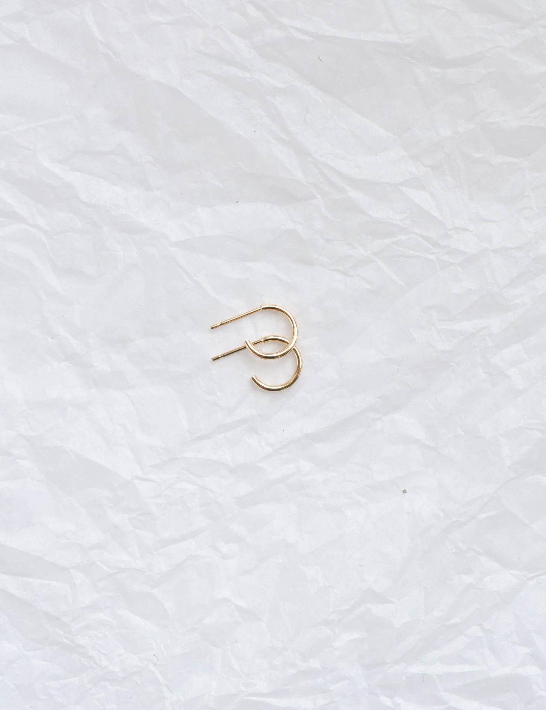 9ct-gold-micro-delicate-hoop-earrings-wild-fawn-jewellery-ss21-e9-g.jpg
