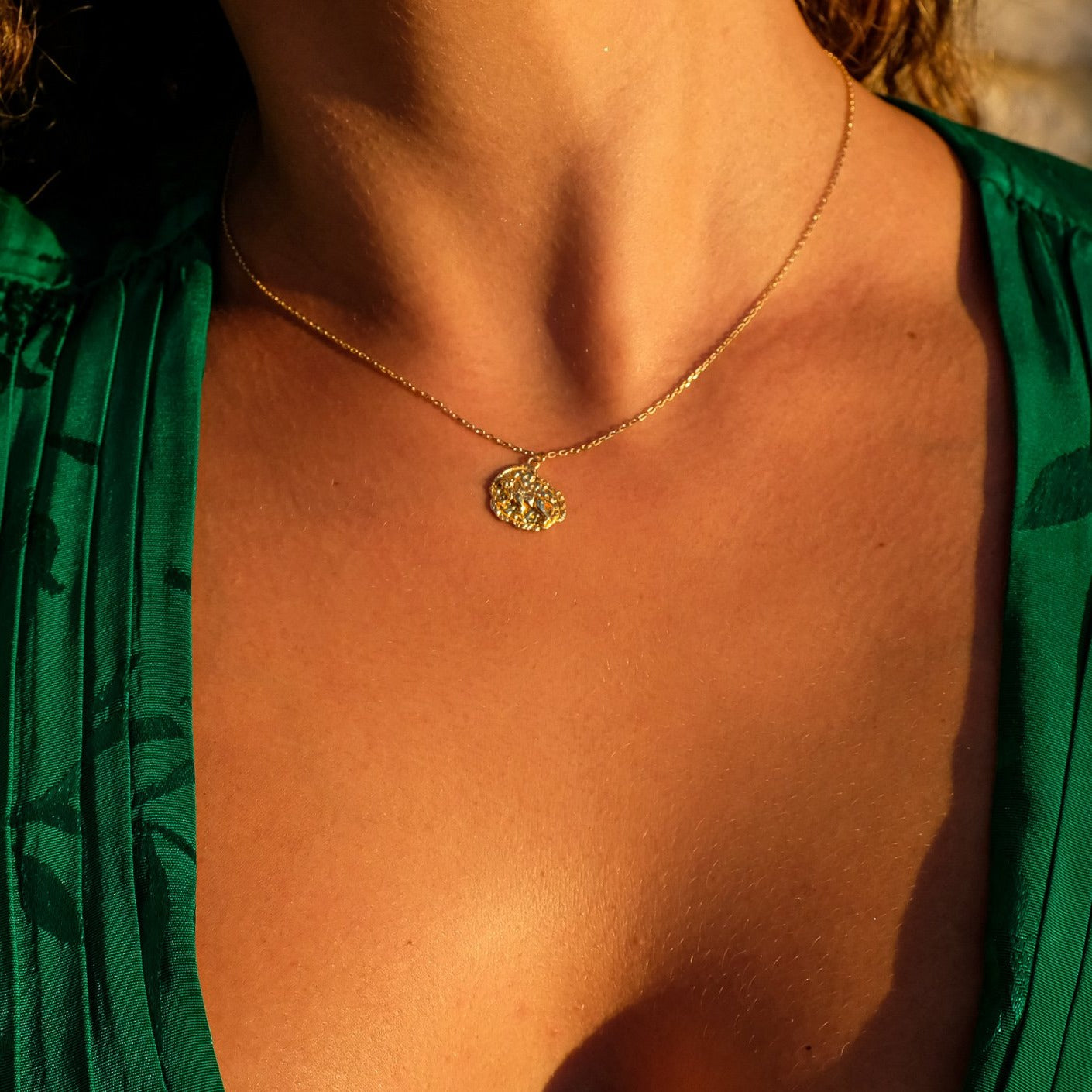 Mini Lioness necklace- Gold