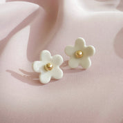Everyday Porcelain Daisy Stud Earrings